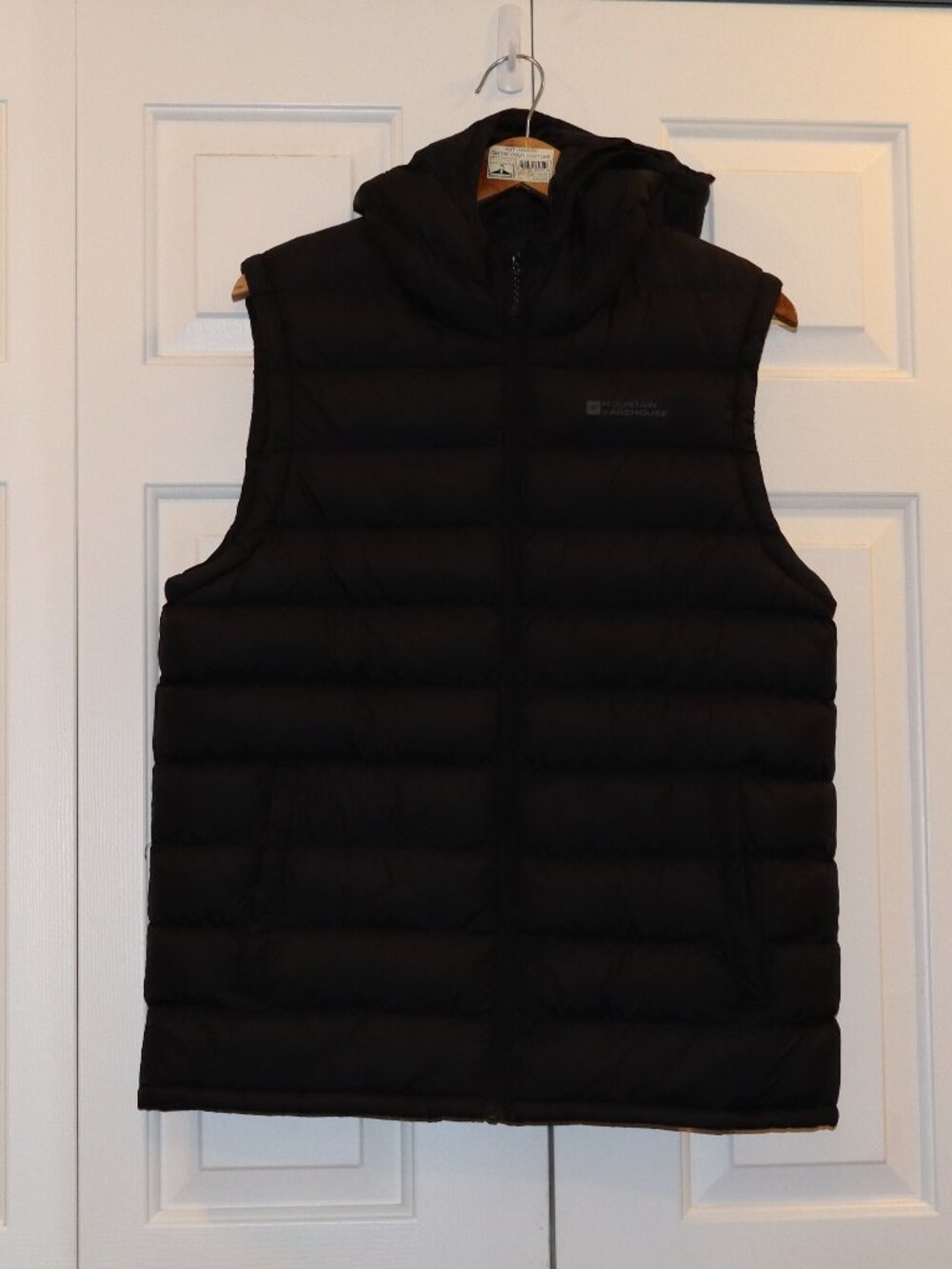 Mountain Warehouse Seasons Hooded Padded Gilet in classic black, size Medium